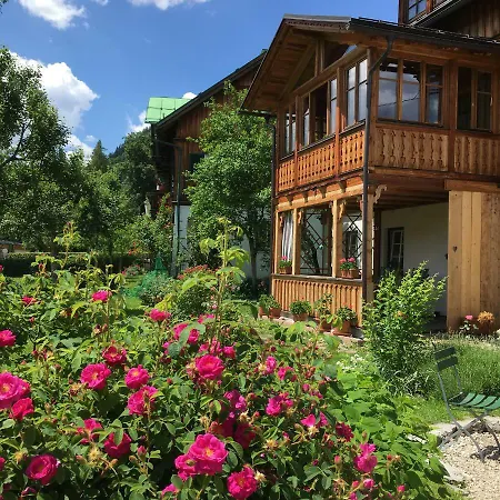 Bergarbeiterhaeuser * Altaussee